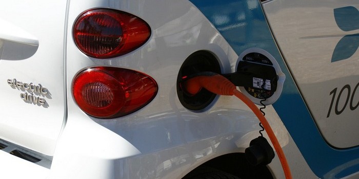 electric-car-700x460