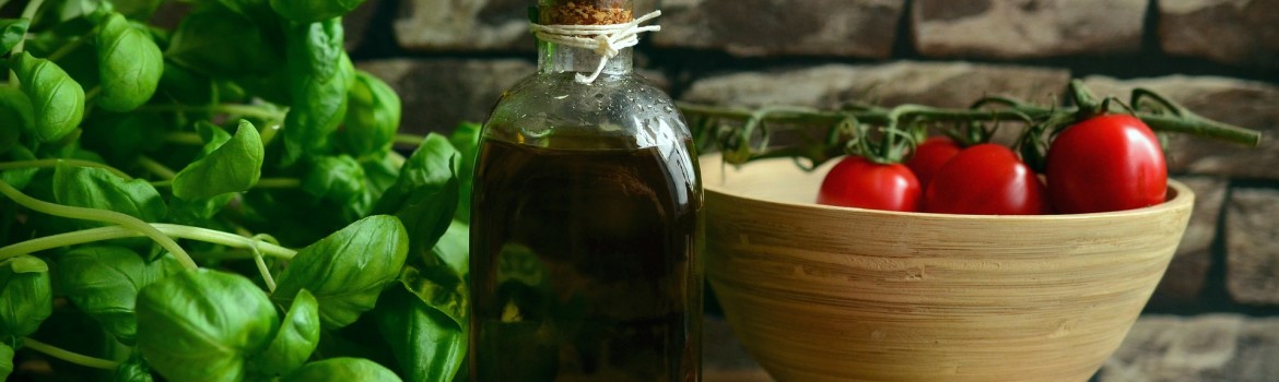 olive-oil-1412361_1920