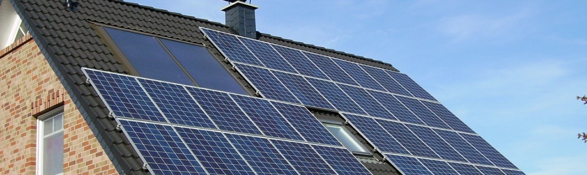 solar-panel-array-1591358_1280